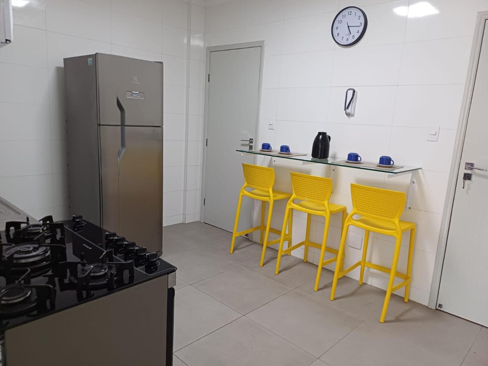 Apartamento Praia Do Forte 卡波布里奥 外观 照片